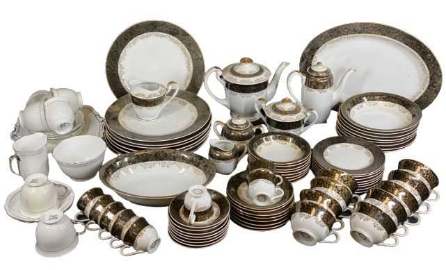 JAPANESE DINNER & TEAWARE - in green and gilt, approximately 50 pieces and a quantity of Foley