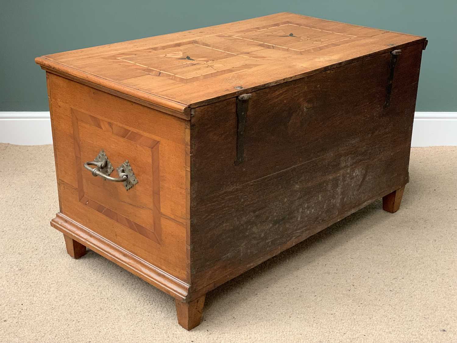 ANTIQUE OAK BLANKET CHEST - pokerwork and crossbanding with shaped end iron handles, 67cms H, 115cms - Image 4 of 4