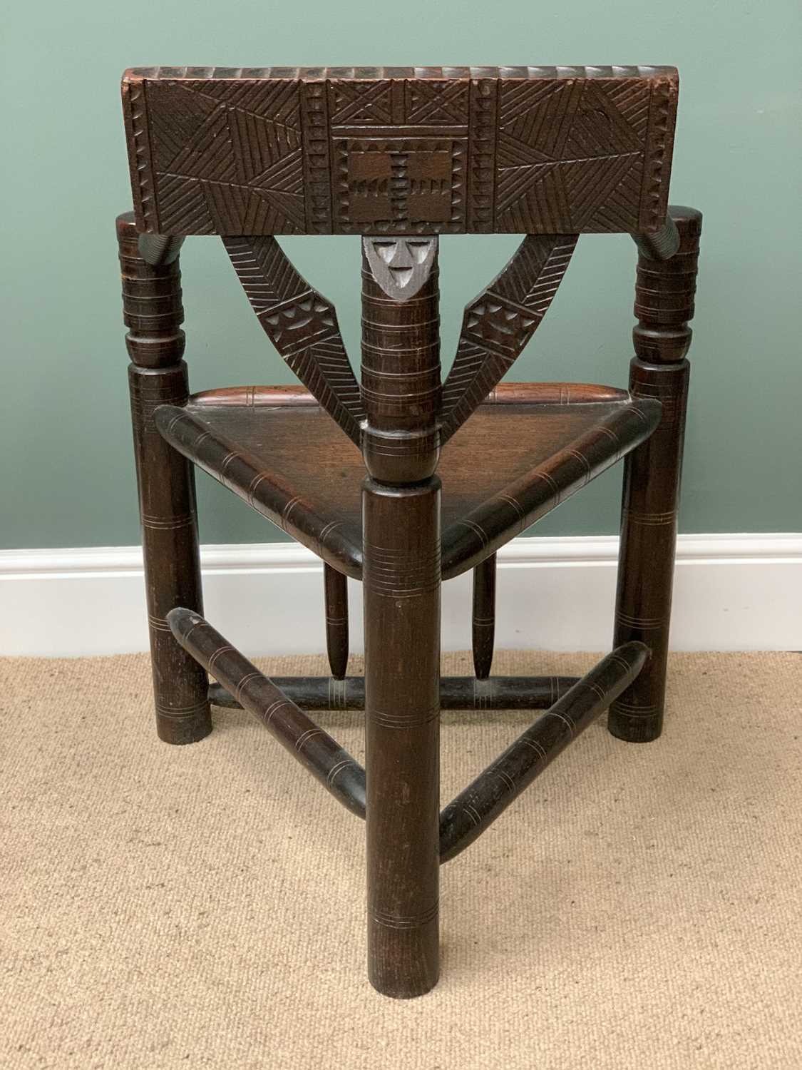 RUSTIC & CARVED TURNERS CORNER ARMCHAIR, 88cms H, 65cms W, 46cms seat depth, and a polished oak - Image 2 of 3