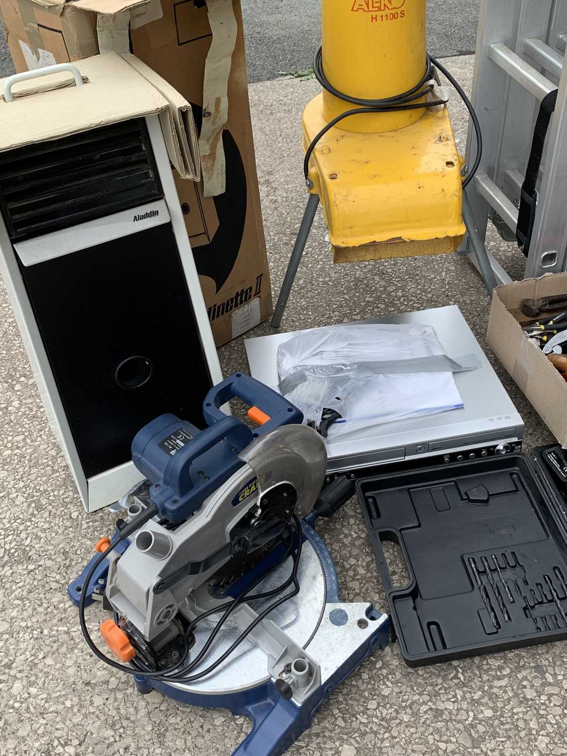 HOUSEHOLD/GARDEN/GARAGE ITEMS - to include Powercraft mitre saw, AL-KO H11005 shredder, Panasonic - Image 3 of 3