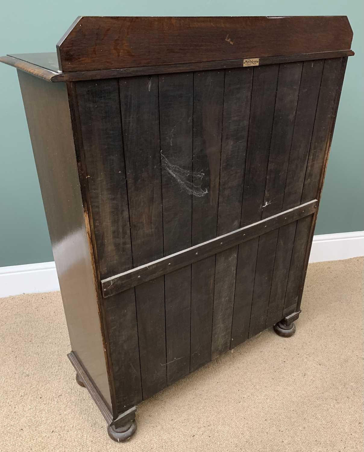 ANTIQUE OAK BOOKCASE CUPBOARD with two sectional panelled glazed doors, railback top and on bun - Image 3 of 4