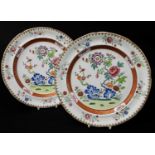 PAIR OF SWANSEA PORCELAIN PLATES circa 1814-1826, in the 'Famille Rose' infill transfer pattern with