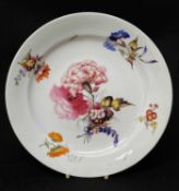 RARE SWANSEA PORCELAIN 'TRIDENT' PLATE circa 1817, painted with large spray of colourful flowers