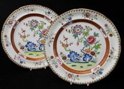 PAIR OF SWANSEA PORCELAIN PLATES circa 1814-1826, in the 'Famille Rose' infill transfer pattern with
