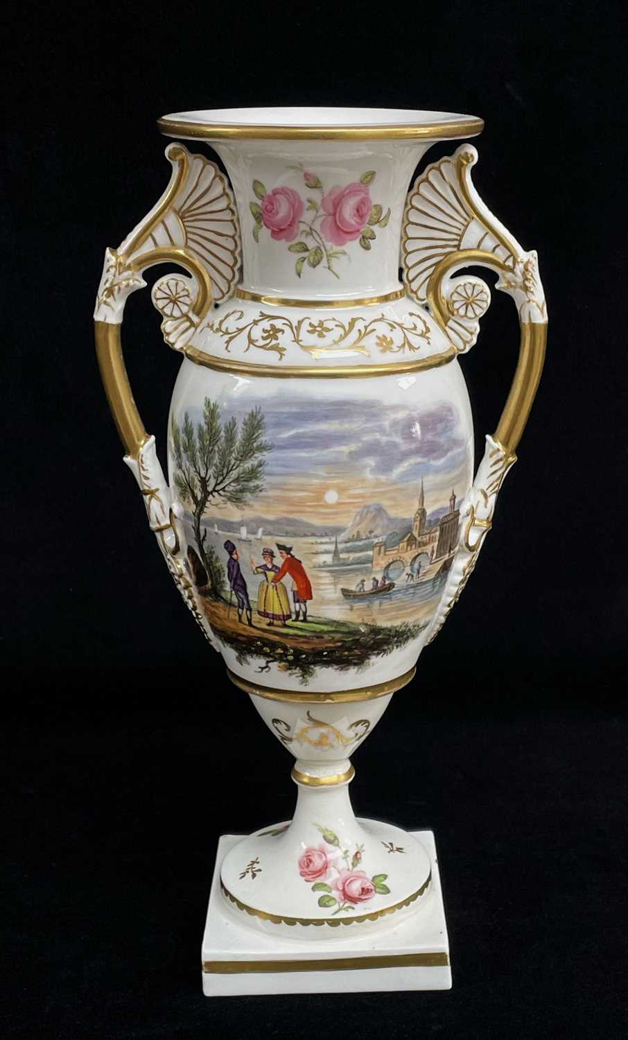 RARE SWANSEA PORCELAIN TWIN-HANDLED VASE circa 1815-1817, in the...
