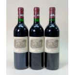 CHÂTEAU LAFITE ROTHSCHILD 1989 PAUILLAC 3 x 75clThree bottles of 1989 Château Lafite Rothschild