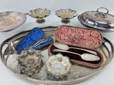 ASSORTED SILVER & ELECTROPLATE, including cased pair later-decorated George III silver berry spoons,