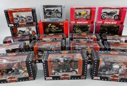 ASSORTED MAISTO AND OTHER 1:18 DIECAST MODEL MOTORCYCLES, including 11x Harley Davidsons, 2x