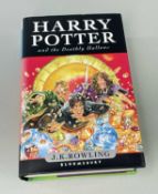 ROWLING (J.K.) Harry Potter and the Deathly Hallows, First Edition, 607 pages, hardcover with dust