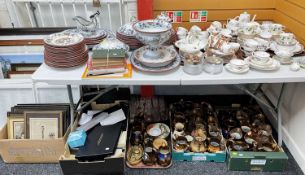 CHARITY LOT (CALON HEART SCREENING): Mixed lot of ceramics, glass, cutlery, books, fashion
