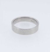 PLATINUM GENTS WEDDING BAND, 9.5g