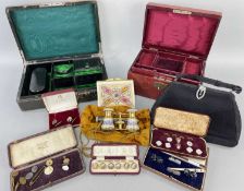 ASSORTED JEWELLERY & COLLECTABLES comprising pair of gents cased cufflinks, two vintage fitted