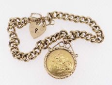 9CT GOLD CURB LINK BRACELET, having heart shaped padlock and Elizabeth II gold half sovereign, 1980,