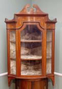 SHERATON-REVIVAL MARQUETRY HANGING CORNER CABINET, in the style of Edwards & Roberts, glazed door