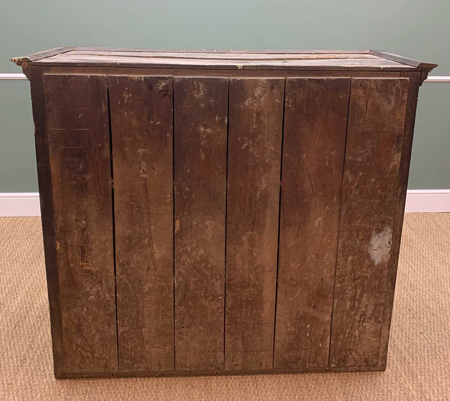 LATE 18TH CENTURY WELSH OAK PRESS CUPBOARD, probably Cardiganshire, cavetto cornice and blind fret - Image 8 of 12