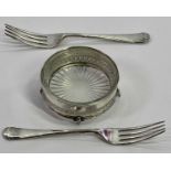 SMALL SILVER-THREE ITEMS to include a circular glass dish holder, Birmingham 1929 with pierced lower