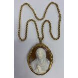 9CT GOLD BELCHER LINK NECKLACE with quality carved cameo oval pendant in an unmarked yellow metal