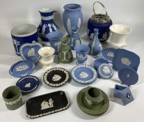 WEDGWOOD JASPERWARE - an excellent assortment in blue, black and green, approximately 30 pieces,