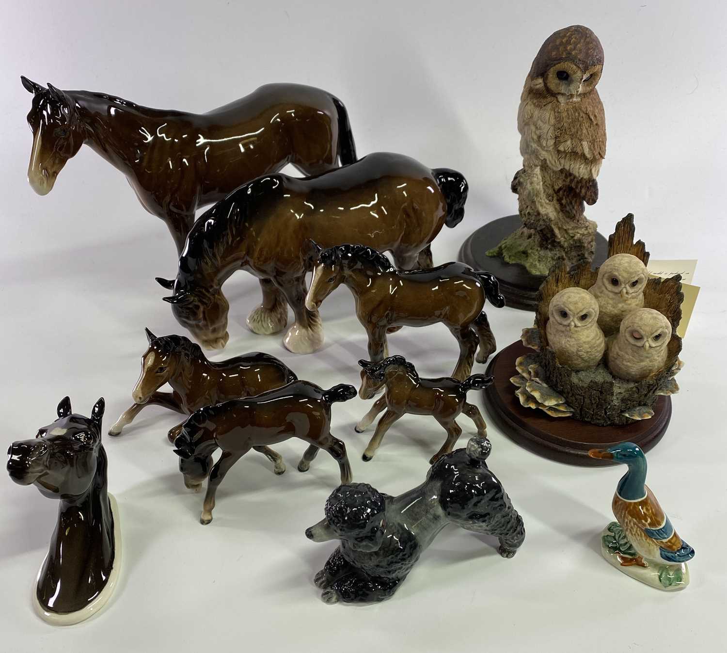 BESWICK, BORDER FINE ARTS and other collectables group to include 7 Beswick horse ornaments, 20cms H