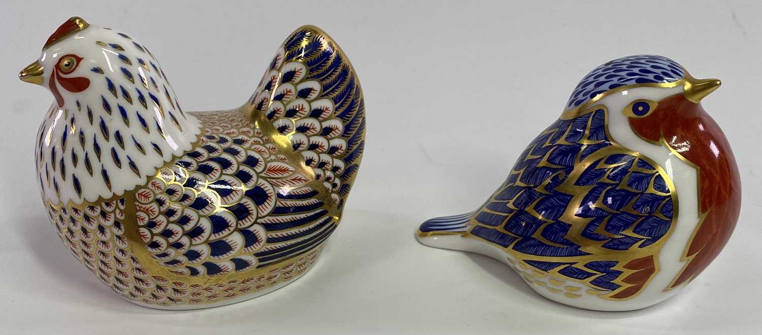 ROYAL CROWN DERBY PORCELAIN PAPERWEIGHTS (3) - to include chicken, robin, both with boxes and one - Image 3 of 3
