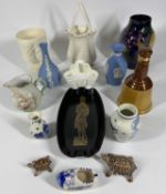 MIXED DECORATIVE POTTERY & PORCELAIN to include a fruit decorated Royal Stanley ware vase,