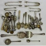 STERLING SILVER & EPNS LOOSE TABLE CUTLERY & COLLECTORS SPOONS, to include two large teaspoons