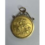 ELIZABETH II FULL GOLD SOVEREIGN 1968 in a nine carat gold pendant mount, 9.9grms gross