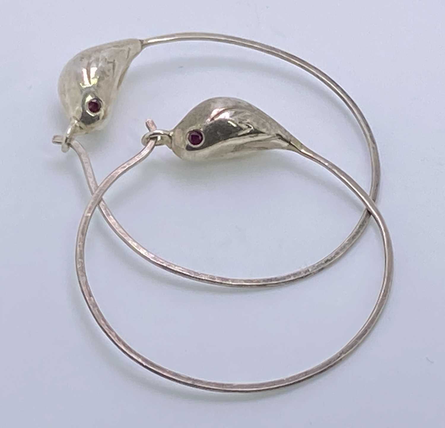 BELIEVED SILVER LOOP EARRINGS, A PAIR - each having a connection of a small bird with ruby eyes, 5. - Image 2 of 2