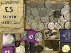 VINTAGE & LATER COINS/COMMEMORATIVE CROWNS COLLECTION - to include 11 George III Jetons, all dated