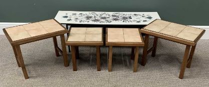 STYLISH MID-CENTURY COFFEE TABLE, 35cms H, 113.5cms L, 38cms W and four teak tile top occasional