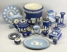 WEDGWOOD DARK & LIGHT BLUE JASPERWARE COLLECTION - 16 pieces, along with an Adams jardiniere and