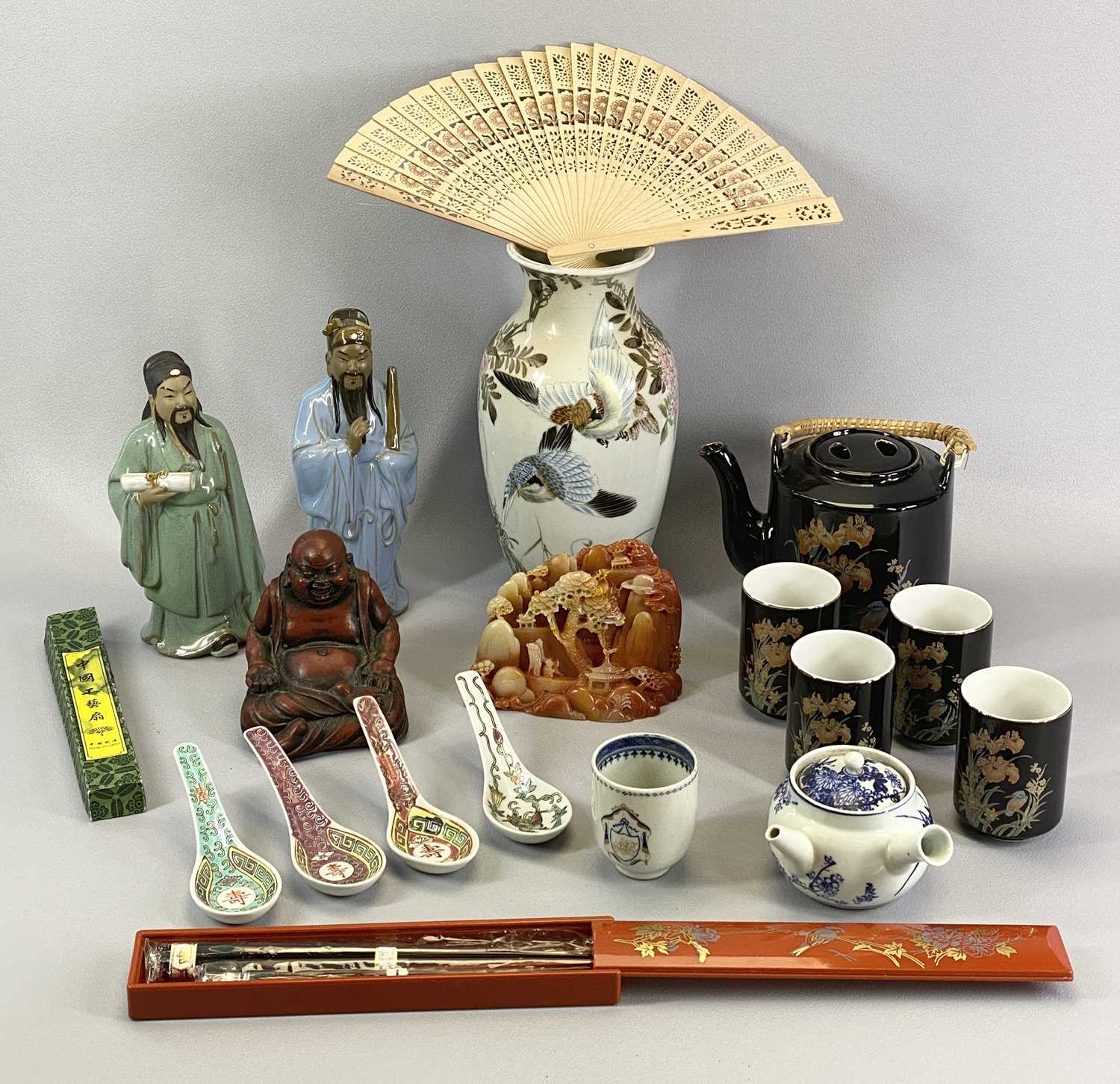 JAPANESE/CHINESE ANTIQUE & LATER CERAMICS & COLLECTABLES - to include a carved solidified magma from