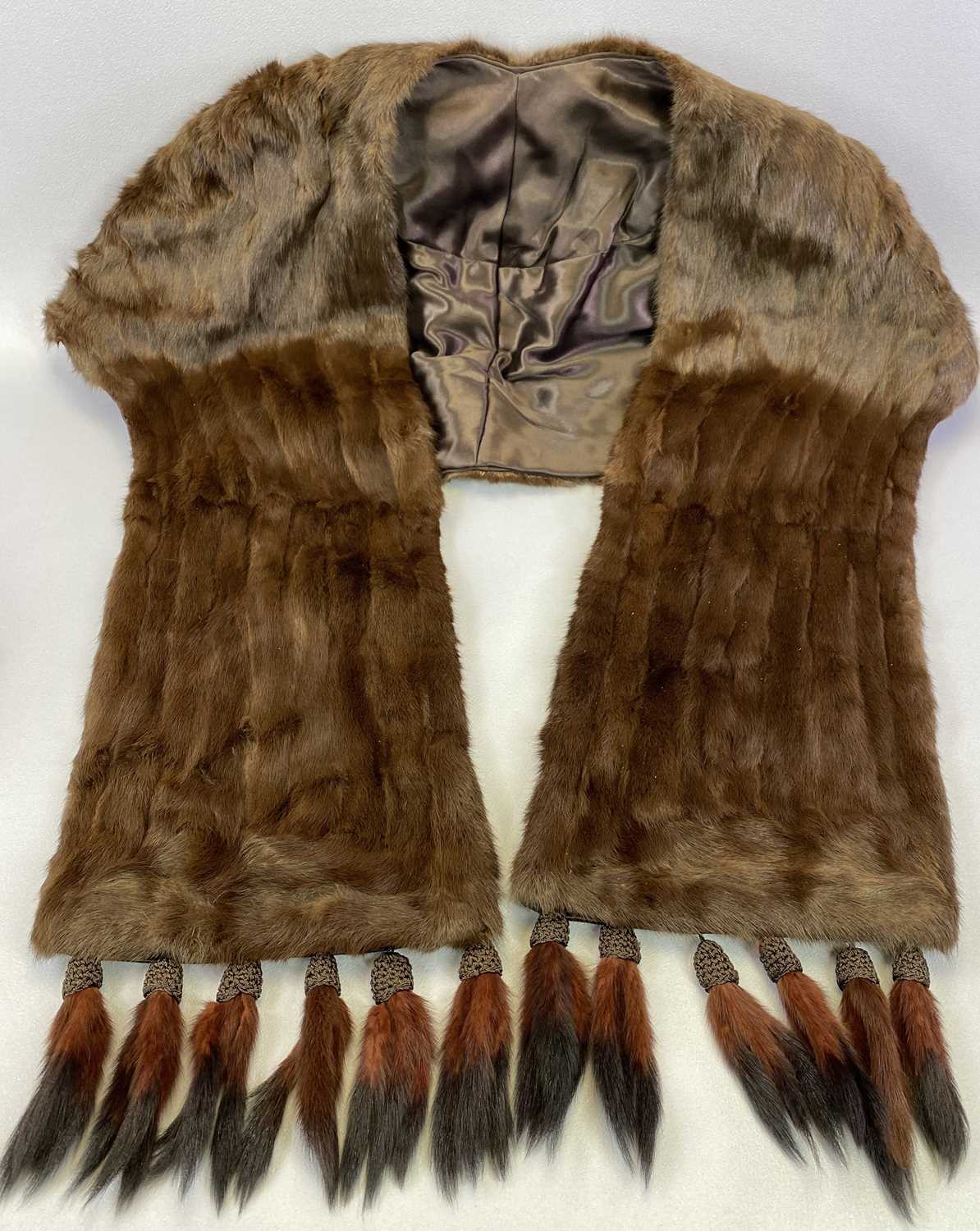 VINTAGE FURS - a coat, two stoles and a hat - Image 4 of 7