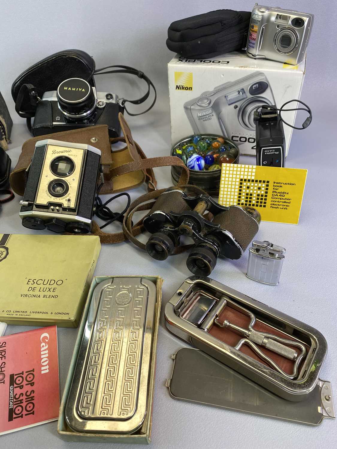 PHOTOGRAPHY - Mamiya, Olympus and ETC cameras, also, old set of field glasses and an assortment of - Image 3 of 3