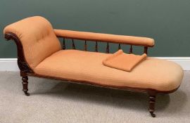 EDWARDIAN CHAISE LONGUE on turned supports and castors, 78cms H, 186cms W, 63cms D