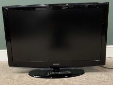 FLATSCREEN 40" TV - Samsung Model LE40R88BD with remote control, E/T