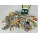 ASSORTED COSTUME & DRESS JEWELLERY comprising 'Cornish Tin' earrings, various brooches, marcasite,