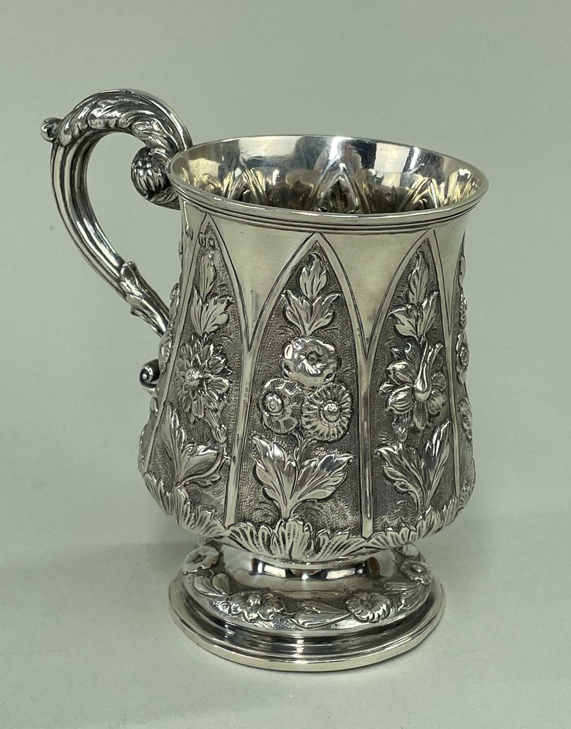 GEORGE IV SILVER CHRISTENING MUG / TANKARD, John, Henry & Charles Lias, London 1829, overall - Image 2 of 14