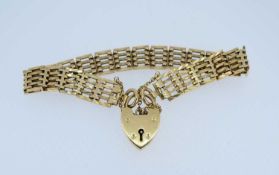 9CT GOLD GATE BRACELET, heart shaped padlock, 15.5gms Provenance: deceased estate Carmarthenshire,