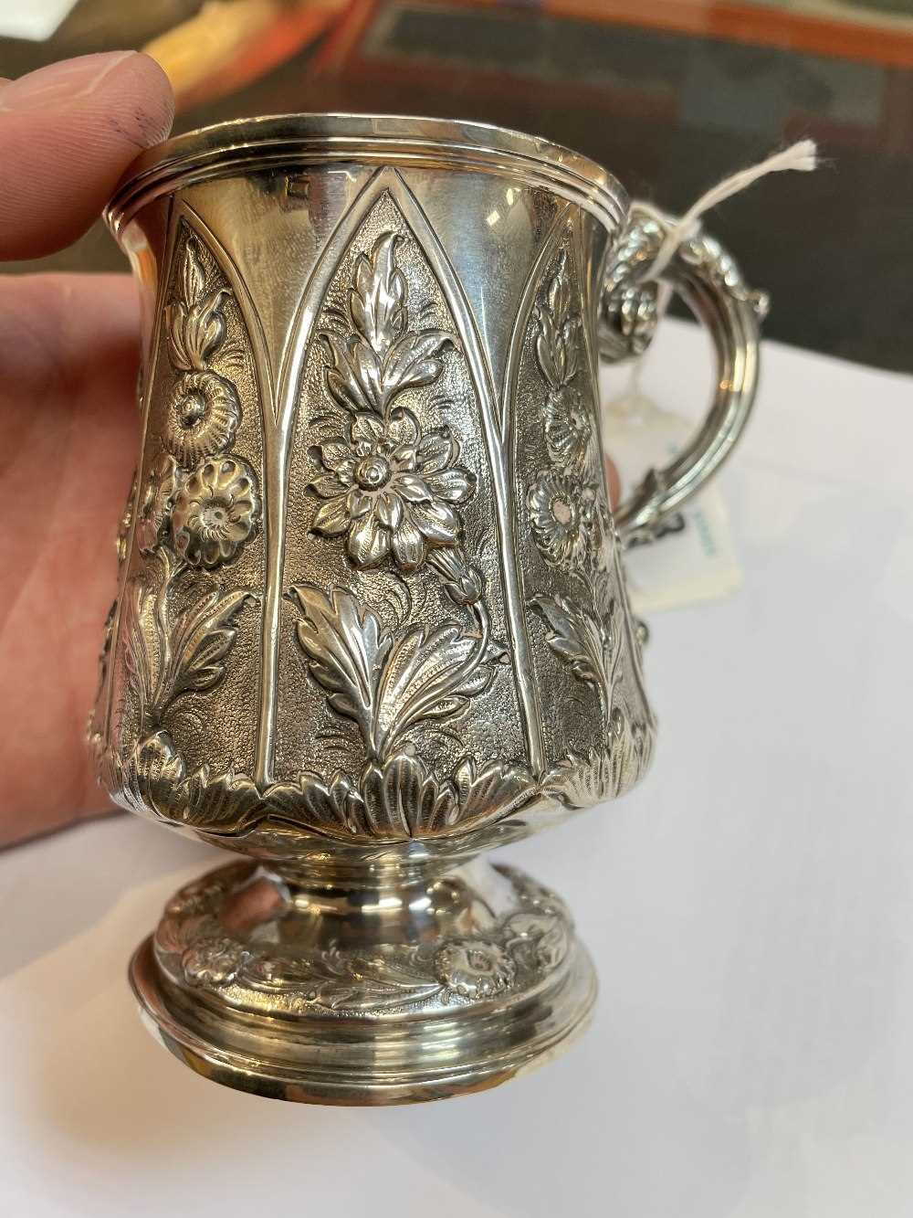 GEORGE IV SILVER CHRISTENING MUG / TANKARD, John, Henry & Charles Lias, London 1829, overall - Image 6 of 14