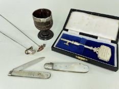 ASSORTED SILVER COLLECTIBLES, including two hatpins, one with enamel armorial shild, the other