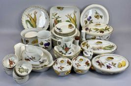 ROYAL WORCESTER EVESHAM 'OVEN TO TABLEWARE' - a good quantity, approximately 60 pieces