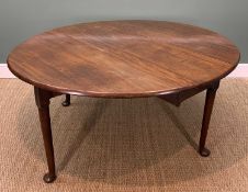 MID 18TH CENTURY MAHOGANY GATELEG DINING TABLE, the oval drop-flap top raised on tapering club