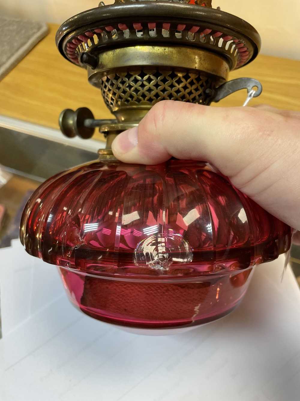 CRANBERRY GLASS WALL MOUNTED OIL LAMP with cranberry coloured reservoir and etched glass shade, - Image 8 of 18