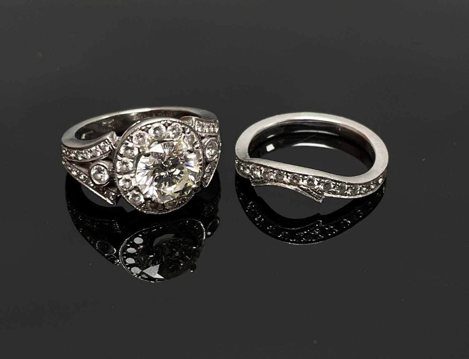 MODERN PLATINUM DIAMOND ENCRUSTED ENGAGEMENT RING & MATCHING WEDDING BAND, the central stone - Image 7 of 8