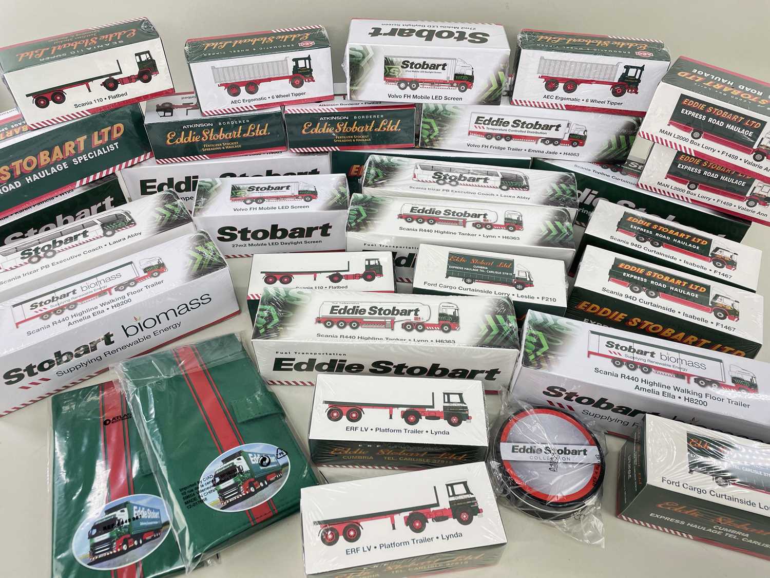 EDDIE STOBART COLLECTABLES including 27 Atlas Edition 1-76 Scale Die-Cast metal models, Scania top