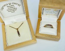 TWO 9CT GOLD 'CYMRU-Y METEL' ITEMS OF JEWELLERY comprising a multi-gem ring and similar pendant on
