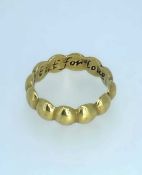 LATE 17TH / EARLY 18TH CENTURY GOLD POSY RING, of lobed design, engraved 'Not for riches but for