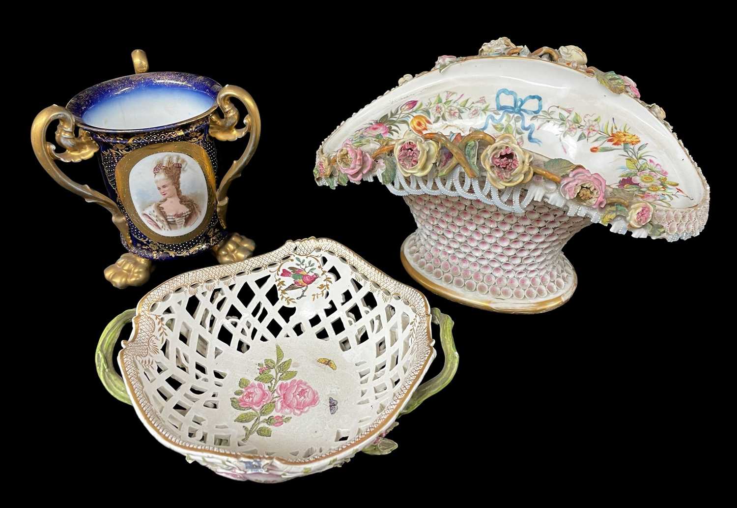 THREE ITEMS OF CONTINENTAL PORCELAIN, to include a Dresden chestnut basket with applied floral