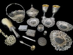 ASSORTED SILVER COLLECTIBLES, including set 4 late Victorian bonbon dishes, pair 1969 Prince Charles